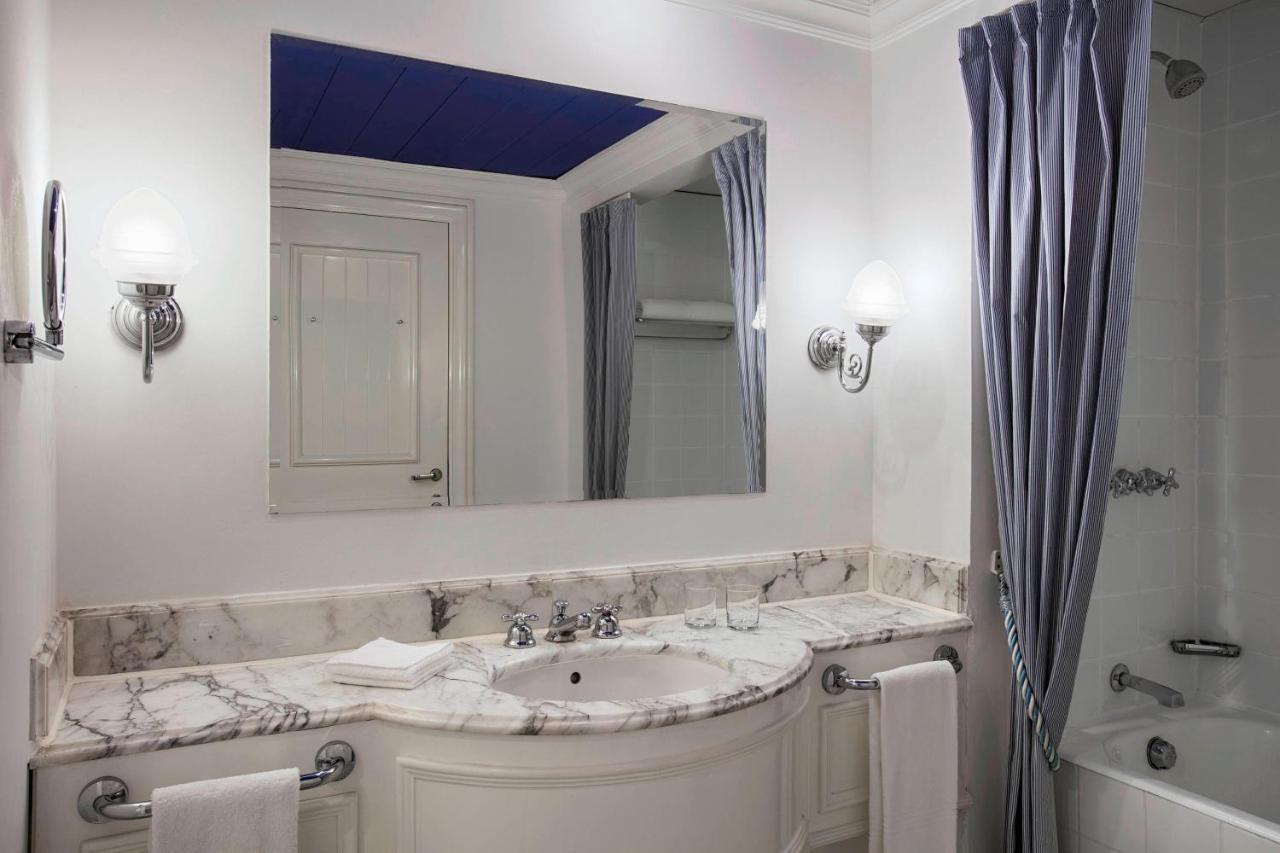 Twin Room with Garden View and Private Terrace