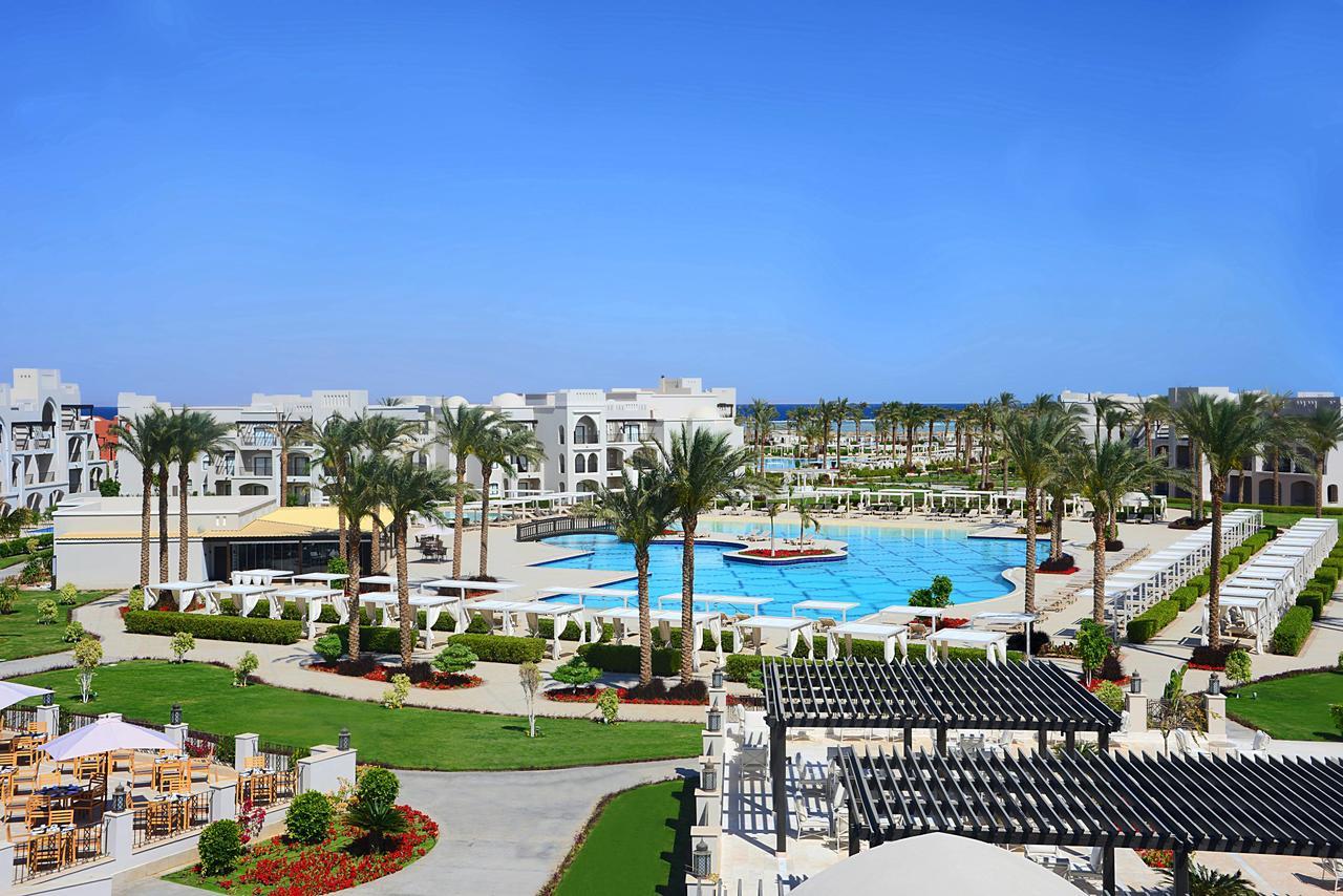 Superior Room Pool View