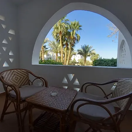 Private One Bedroom Domina Coral Bay-3